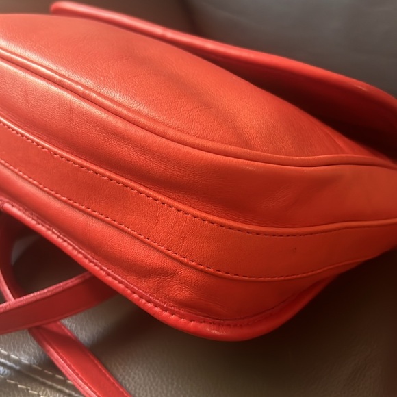 Vintage Coach Red Tailored Pouch # 4110 LightWeights Collection no hangtag - Picture 6 of 16